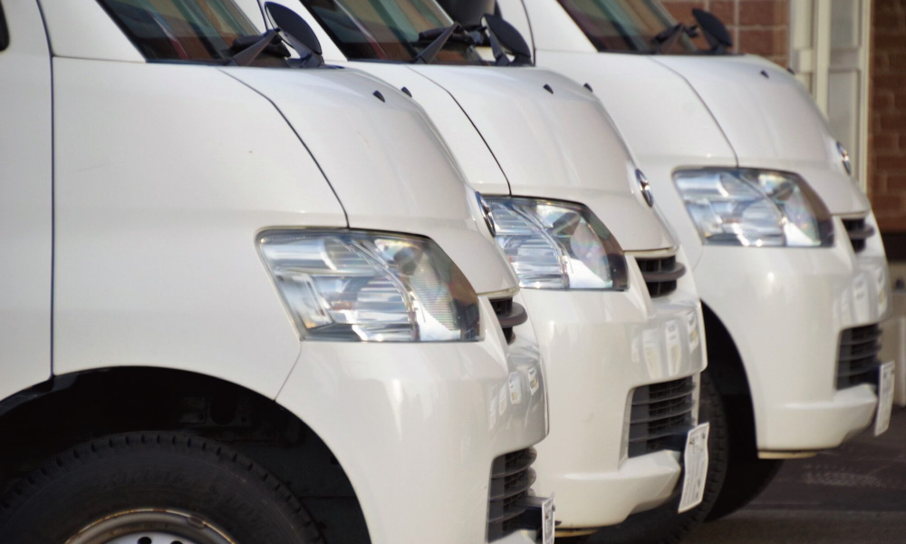 1トントラックを導入するならサブスクがおすすめ！リースとの違いなどを解説